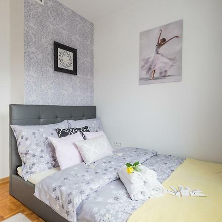 Blue Sky Apartment Varsovia Exterior foto